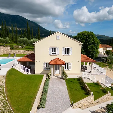 Vakantiehuis Brajkovic In Konavle With Pool