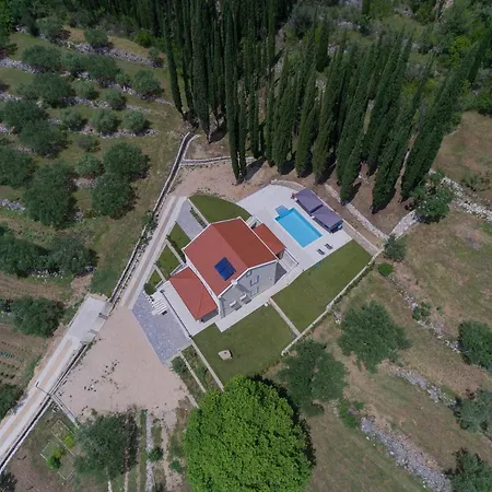 Brajkovic In Konavle With Pool Vakantiehuis